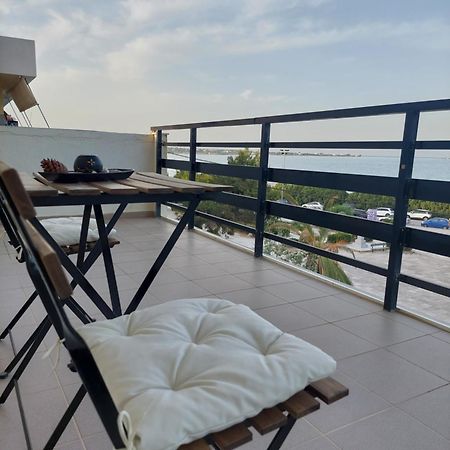 Eleni'S Seafront Apartment Artemida  Bagian luar foto