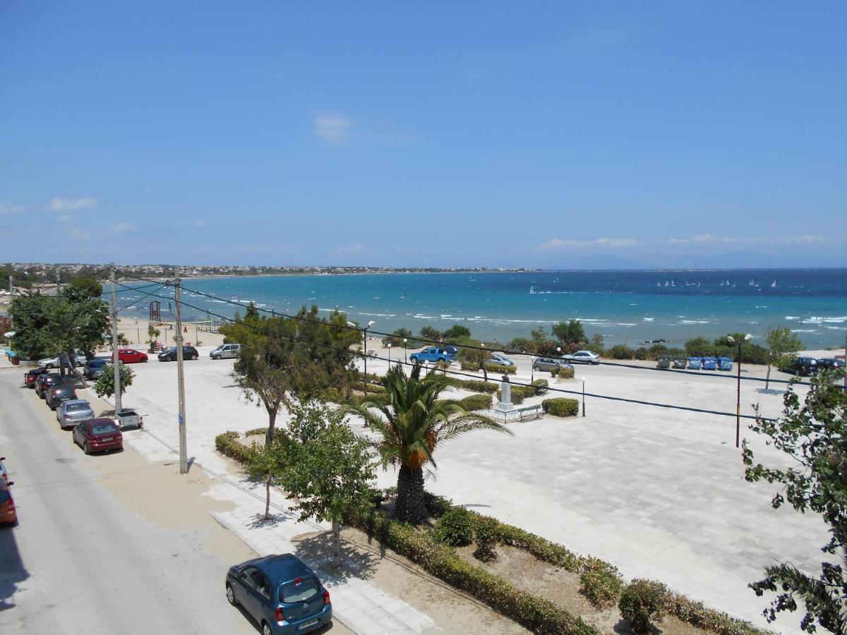 Eleni'S Seafront Apartment Artemida  Bagian luar foto